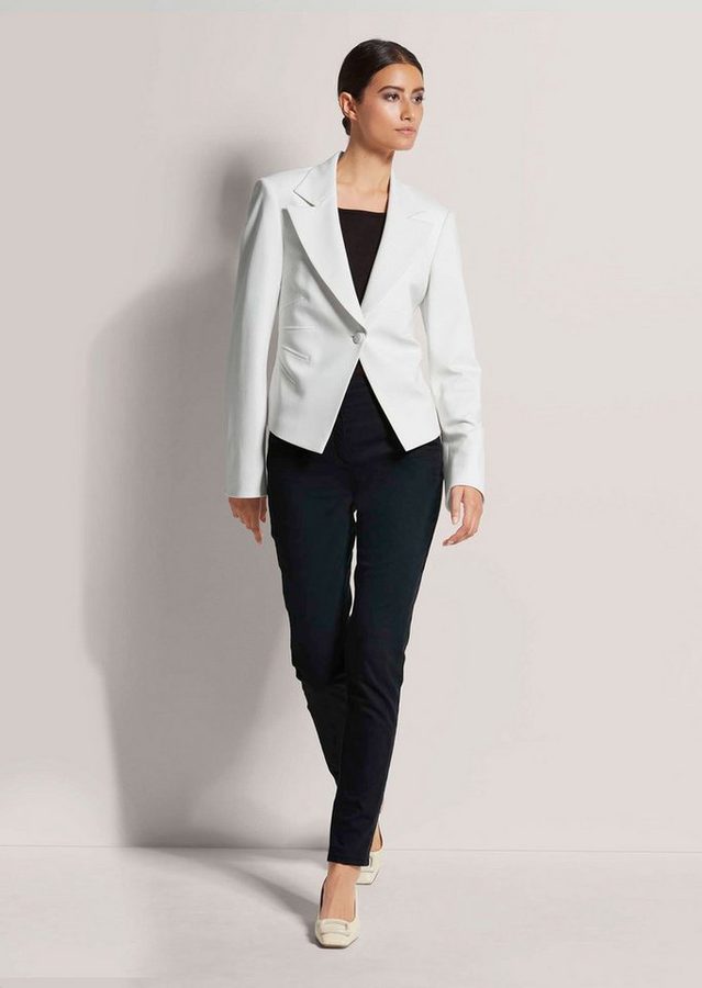 MADELEINE Kurzblazer Kurzer Jersey-Blazer mit Reverskragen Kariertes Design mit klassischem Revers und Ein-Knopf-Schließe