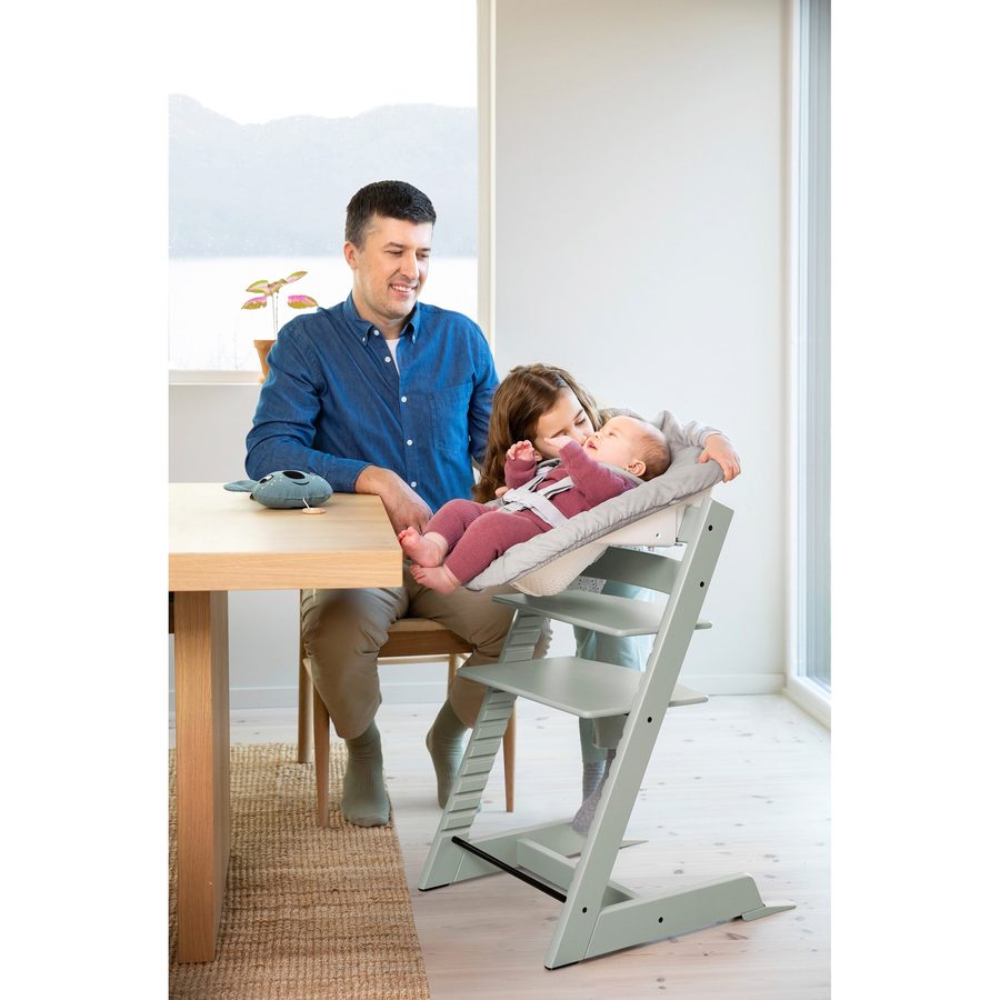 Stokke® Tripp Trapp® Bundle Treppenhochstuhl inkl. Newbornset Light Grey & Babyset