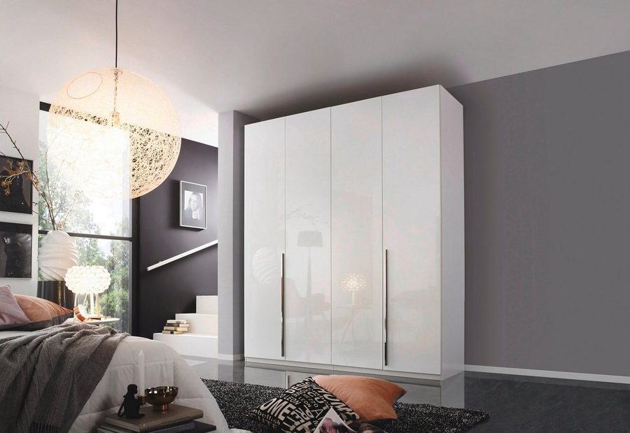 rauch Drehtürenschrank Kleiderschrank Schrank Garderobe Wäscheschrank BESTSELLER MONTCLAR (3 Ausstattungen BASIC/CLASSIC/PREMIUM (SOFT-CLOSE), Breiten 201-400 cm) Front in Glas/Hochglanz/Dekor/Grauspiegel in 5 Breiten MADE IN GERMANY