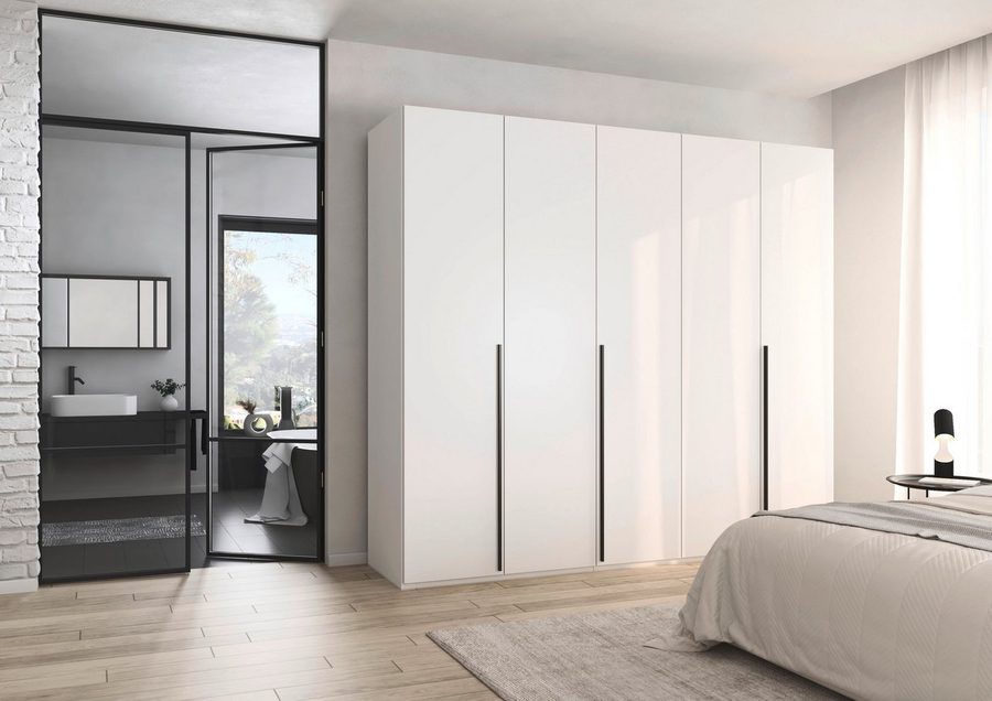 rauch Drehtürenschrank Kleiderschrank Schrank Garderobe Wäscheschrank BESTSELLER MONTCLAR (3 Ausstattungen BASIC/CLASSIC/PREMIUM (SOFT-CLOSE), Breiten 201-400 cm) Front in Glas/Hochglanz/Dekor/Grauspiegel in 5 Breiten MADE IN GERMANY