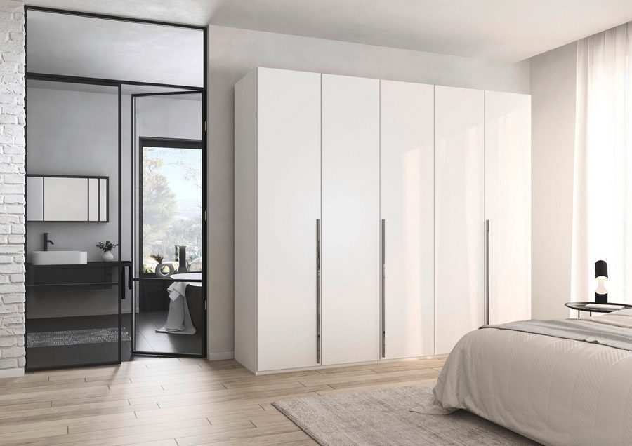 rauch Drehtürenschrank Kleiderschrank Schrank Garderobe Wäscheschrank BESTSELLER MONTCLAR (3 Ausstattungen BASIC/CLASSIC/PREMIUM (SOFT-CLOSE), Breiten 201-400 cm) Front in Glas/Hochglanz/Dekor/Grauspiegel in 5 Breiten MADE IN GERMANY