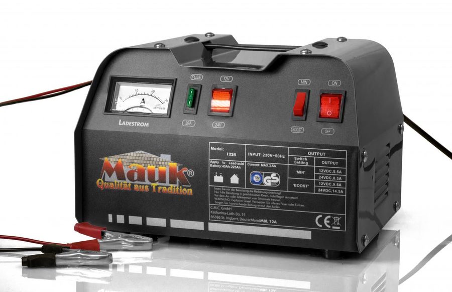 MAUK 12V - 24V 12A Batterieladegerät