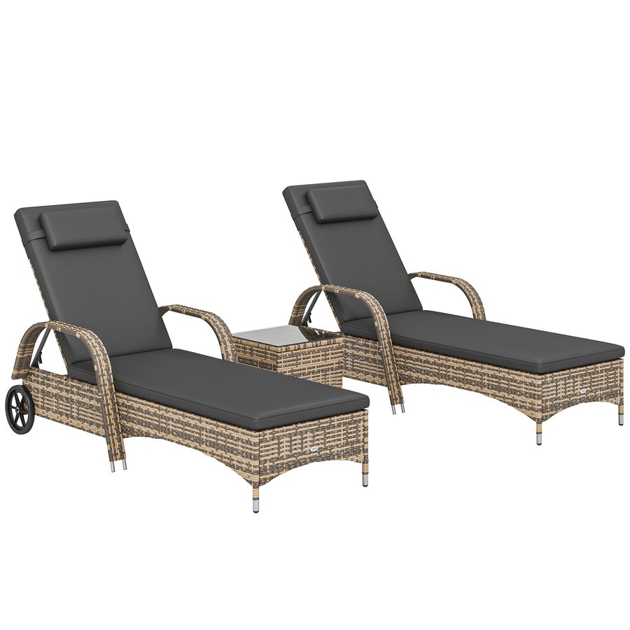 Outsunny Set mit 2 Komfort-Sonnenliegen: Matratze, Kopfstütze, mehrfach verstellbar, Armlehnen, Rollen + Couchtisch mit gehärteter Glasplatte, dunkelgraues Geflecht   Aosom von Outsunny